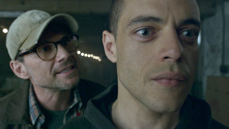 mr robot whispering to elliot