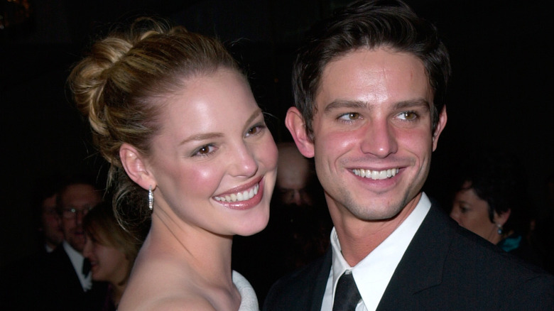 Katherine Heigl and Jason Behr grinning